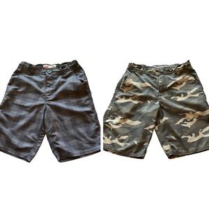 Bundle of 2 Boys Print Shorts sz 8